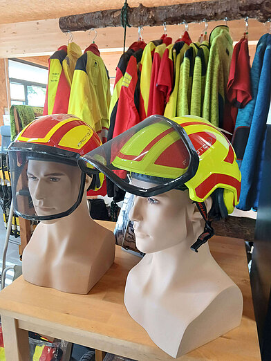 Protos Helme im Kreitl Shop in Raasdorf 